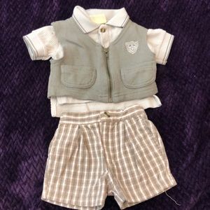 Short w/vest and shirt outfit